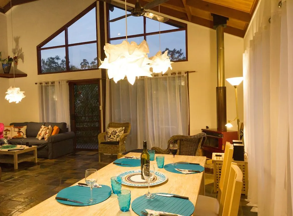 بيت ضيافة غولد كوست Garasu Lodge